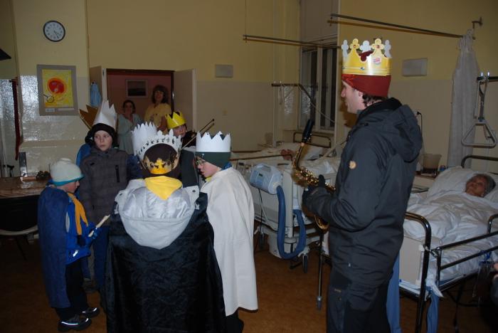 2015-01-05 trikralova_sbirka_hneda 01